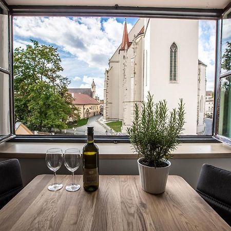 Apartmany Na Mikulasskem Namesti Znojmo Exteriör bild